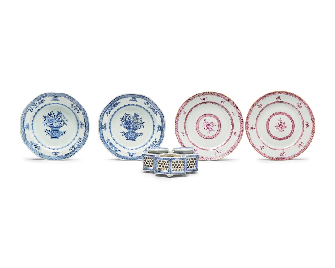 An Assorted Group of Five Chinese Export Porcelain Tablewares