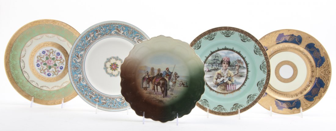 A Collection of Eight Continental Cabinet Plates, Diame: A Collection of Eight Continental Cabinet Plates, each with painted or transfer decorated figural and bird scenes, together with four service plates of various makers. Diameter of largest 10 3/4 inche