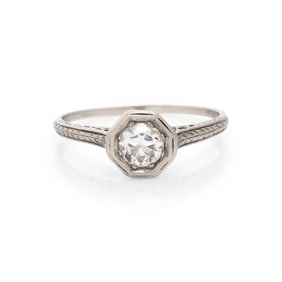 ANTIQUE, PLATINUM AND DIAMOND RING