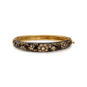 JACK GUTSCHNEIDER, ENAMEL AND DIAMOND BANGLE BRACELET