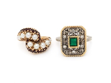 COLLECTION OF GOLD AND GEMSTONE RINGS