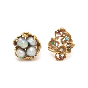 TWO YELLOW GOLD AND GEMSTONE RINGS