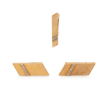 GOLD AND DIAMOND CUFFLINKS AND TIE CLIP