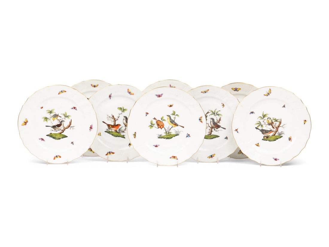 A Set of Eight Herend Rothschild Bird Porcelain Dinner Plates (1 of 4)
