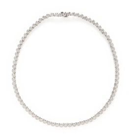 DIAMOND LINE NECKLACE