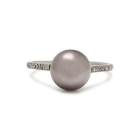 TIFFANY & CO., NATURAL GRAY PEARL AND DIAMOND RING