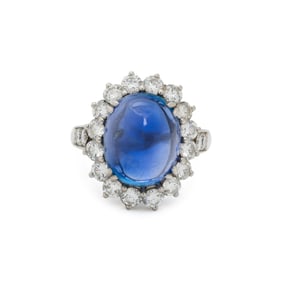 SAPPHIRE AND DIAMOND RING