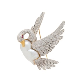 BAROQUE CULTURED PEARL AND DIAMOND SWAN BROOCH