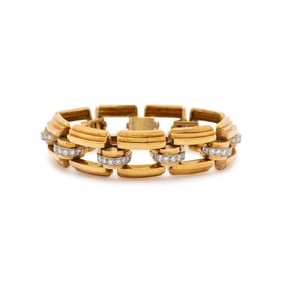BETTERIDGE, YELLOW GOLD AND DIAMOND BRACELET