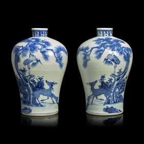 A Pair of Chinese Blue and White Porcelain 'Deer and Crane' Meiping Vases, 19th Century 清