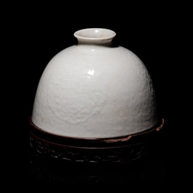 A Chinese White Glazed Soft Paste Porcelain Beehive Water Pot, 18th/19th Century 清中