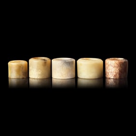 Five Chinese Jade Archer's Rings, 19th-20th Century 晚清-近代 玉