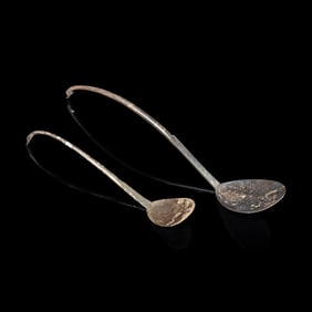Two Chinese Silver 'Goose' Tea Spoons, Ze, Tang Dynasty 唐 雁首柄銀