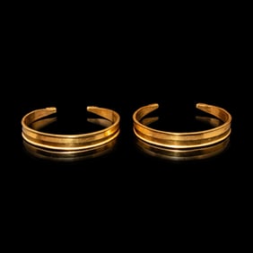 A Pair of Chinese Gold Bracelets, Qianzhuo, Song Dynasty 宋 金鉗鐲一
