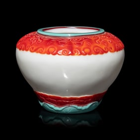A Chinese Turquoise and Ruby Overlay White Glass Water Pot, Qianlong Mark and Period 清&#20094