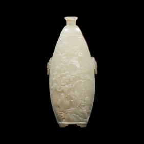 A Chinese Celadon Jade Vase and Cover, Late 19th Century 清晚期 青白