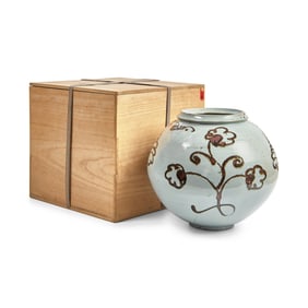 A Large Korean Iron Brown Underglaze White Porcelain Jar, Joseon Dynasty, 17th Century