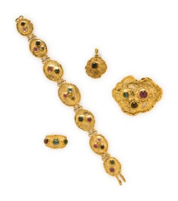 YELLOW GOLD AND MULTICOLORED TOURMALINE JEWELRY SUITE