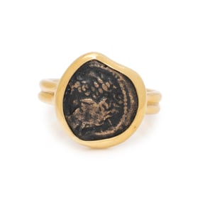 ANTIQUE COIN AND YELLOW GOLD RING