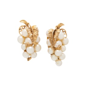 CULTURED PEARL AND YELLOW GOLD GRAPE EARRINGS