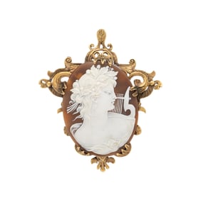 VICTORIAN, YELLOW GOLD CAMEO BROOCH