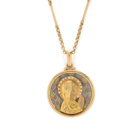 ART NOUVEAU, YELLOW GOLD AND PLIQUE- À-JOUR ENAMEL PENDANT NECKLACE