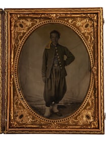 [CIVIL WAR]. Half plate tintype portrait of a Union soldier, likely a Zouave.