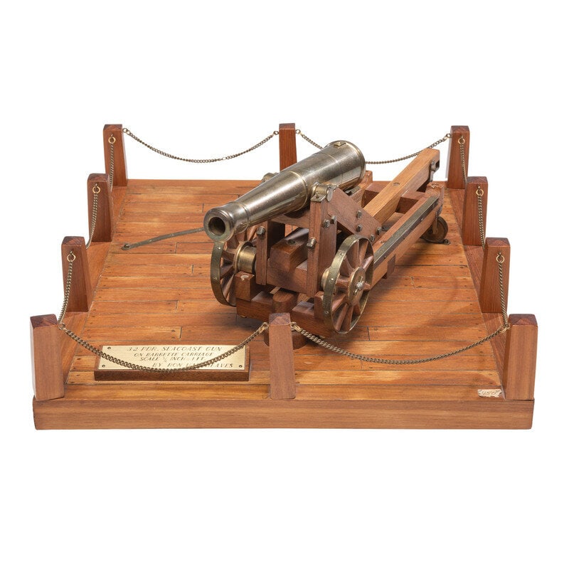 One Sixteenth Scale Replica Sea Coast Gun on Carriage by Ron Hargreaves: One Sixteenth Scale Replica Sea Coast Gun on Carriage by Ron Hargreaves Replica 32 Pound Seacoast Gun on transversing barbette carriage made by the late, well known replica cannon maker Ron Hagreaves 