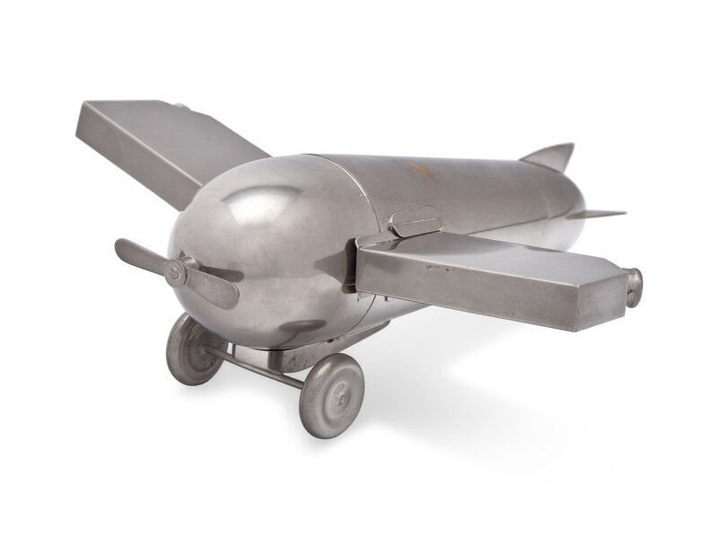 An Art Deco Silver-Plated Airplane Cocktail Shaker Set (1 of 3)