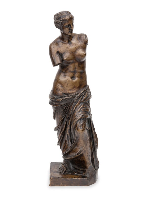 A Grand Tour Bronze Figure of The Venus de Milo (1 of 3)