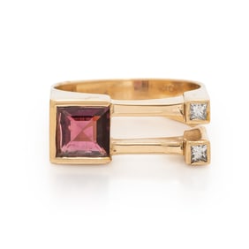 YELLOW GOLD, PINK TOURMALINE, AND DIAMOND RING