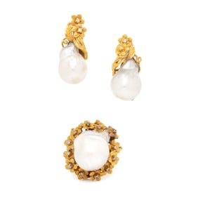 CULTURED BAROQUE PEARL, DIAMOND, AND YELLOW GOLD JEWELRY SET
