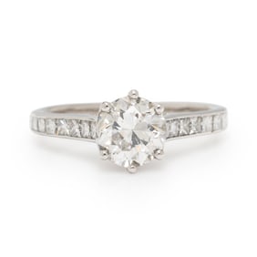 DIAMOND AND PLATINUM RING