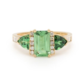 TSAVORITE GARNET AND DIAMOND RING