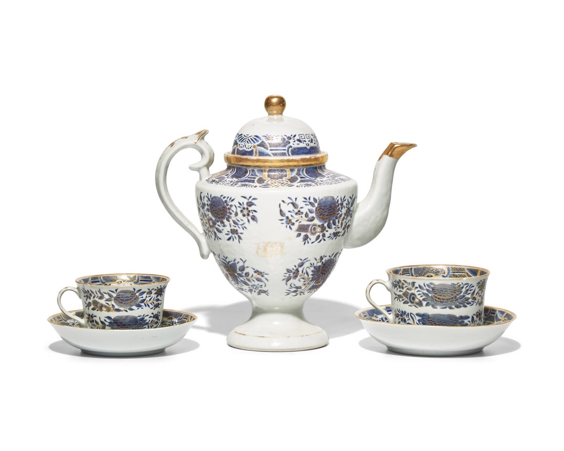 A Chinese Export Porcelain Imperial Blue Fitzhugh Coffee Pot with Two Cups and Saucers
