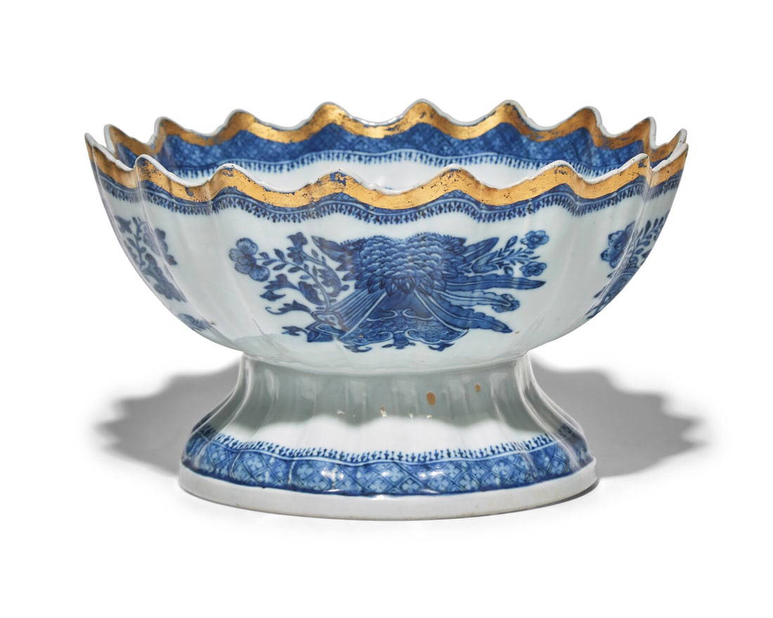 A Chinese Export Porcelain Blue Fitzhugh Monteith Bowl