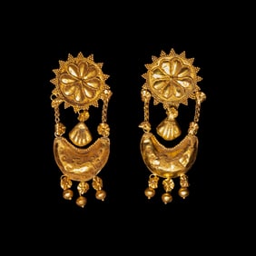 A Pair of Etruscan Gold Earrings
