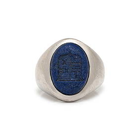 TIFFANY & CO., PLATINUM AND LAPIS LAZULI SIGNET RING (1 of 3)