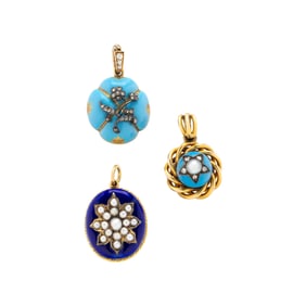 VICTORIAN, COLLECTION OF YELLOW GOLD AND ENAMEL LOCKET AND MOURNING JEWELRY