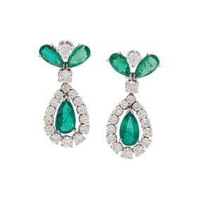 EMERALD, DIAMOND, AND PLATINUM PENDANT EARRINGS