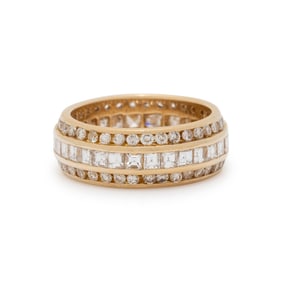 YELLOW GOLD AND DIAMOND RING