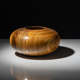 Edward Moulthrop (American, 1916-2003) Tulipwood bowl