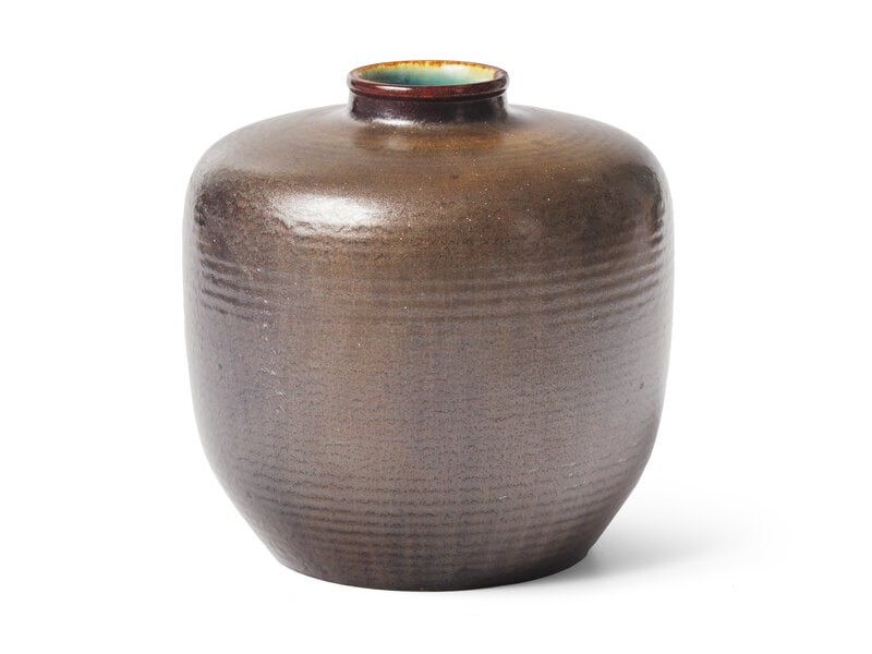 A Wedgwood Norman Wilson (1902-1985) Unique Ware Vase (1 of 2)