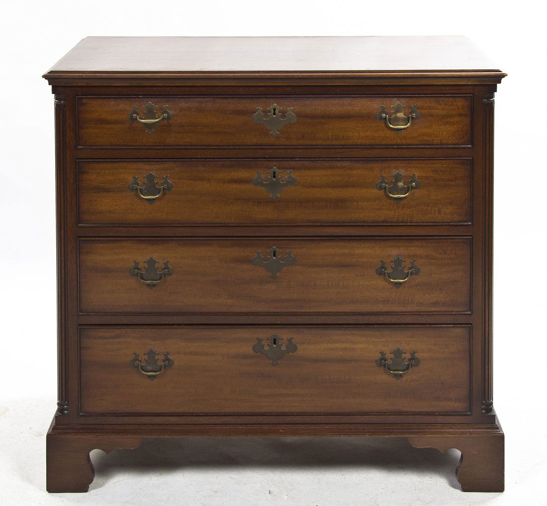 An American Mahogany Chest of Drawers, Kittinger, Heigh: An American Mahogany Chest of Drawers, Kittinger, having a rectangular top above four graduated drawers, raised on bracket feet. Height 35 x width 38 1/4 x depth 19 3/8 inches. Property from the Estat