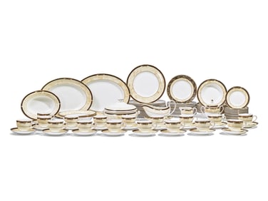A Wedgwood Cornucopia Porcelain Dinner Service