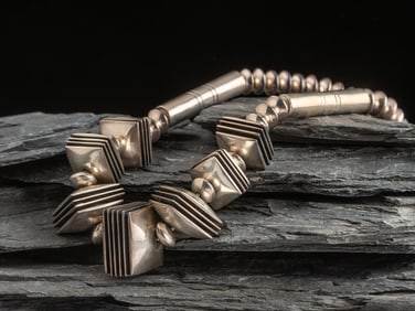 Jack and Mary Tom (Diné, 20th century) Graduated Sterling Silver Necklace