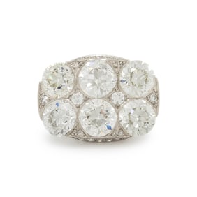 ANTIQUE, DIAMOND AND PLATINUM RING