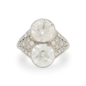 ART DECO, DIAMOND AND PLATINUM TOI ET MOI RING