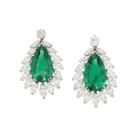 COLOMBIAN EMERALD, DIAMOND, AND PLATINUM PENDANT EARRINGS