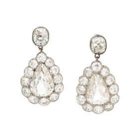 GOLD AND DIAMOND EARRINGS